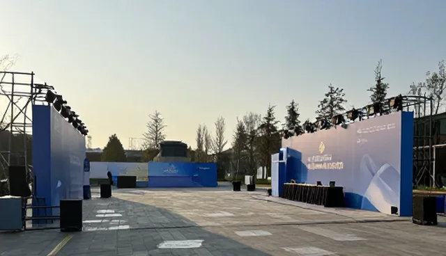 舟山网站制作：自建与外包的对比与取舍